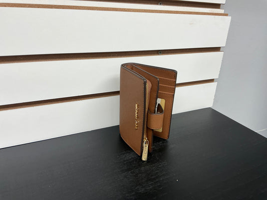 # 178 MK Wallet