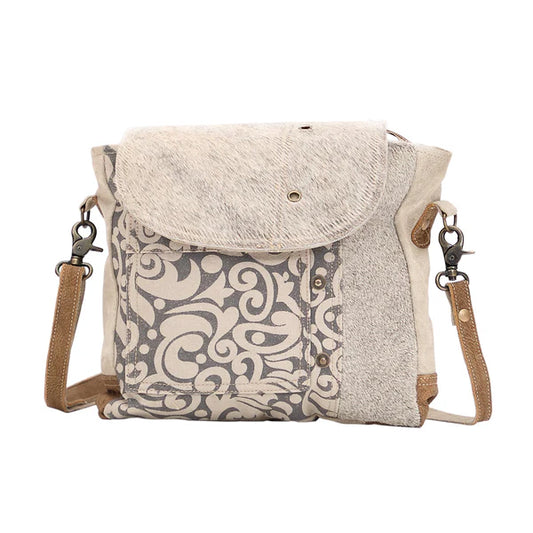 # 135 - Messenger Bag